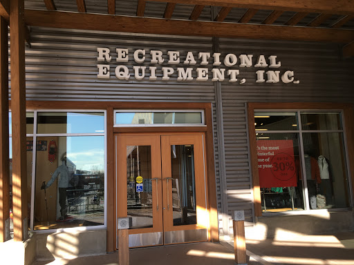 Camping Store «REI», reviews and photos, 49 Fitzgerald Street, Yonkers, NY 10710, USA