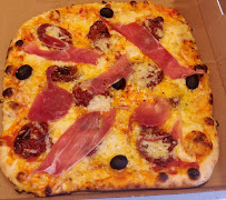 Pepperoni du Pizzas à emporter Le kiosque à pizzas Étoile sur Rhône à Étoile-sur-Rhône - n°3