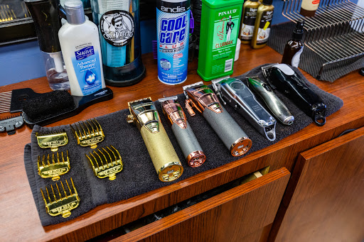 Barber Shop «Home Team Barber Shop», reviews and photos, 29639 S Dixie Hwy, Homestead, FL 33033, USA