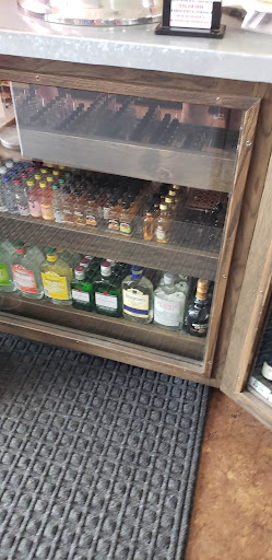 Liquor Store «Liquor Warehouse Syracuse», reviews and photos, 814 N State St, Syracuse, NY 13208, USA