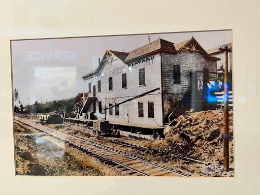 Bicycle Store «Bicycle Brüstop», reviews and photos, 830 Grant Ave, Novato, CA 94945, USA