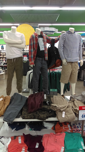 Clothing Store «Old Navy», reviews and photos, 9155 W Stockton Blvd, Elk Grove, CA 95758, USA