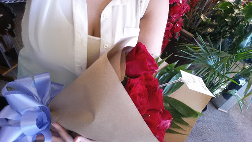 Florist «Fantasy Flower Shop», reviews and photos, 504 E Main St, Grand Prairie, TX 75050, USA