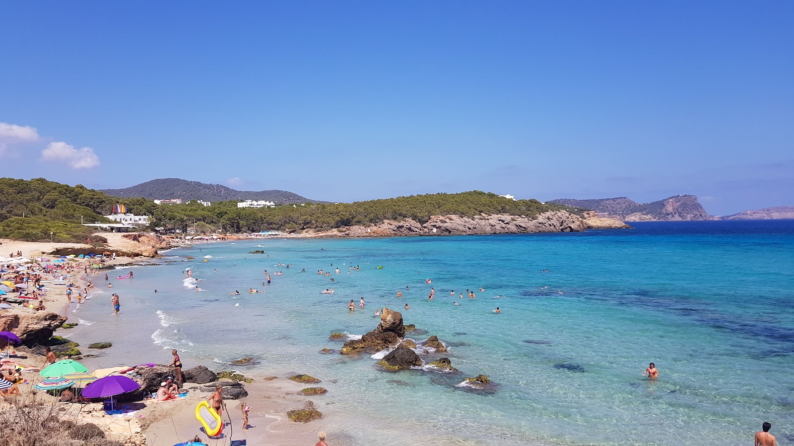 Photo of Cala Nova Beach with very clean level of cleanliness