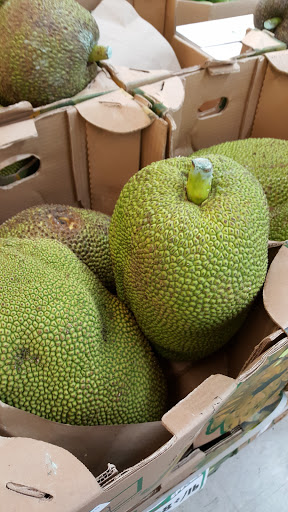 Grocery Store «R-N Market», reviews and photos, 6670 N Cedar Ave, Fresno, CA 93710, USA