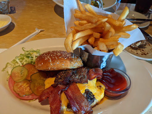 Restaurant «The Cheesecake Factory», reviews and photos, 2075 North Point Cir, Alpharetta, GA 30022, USA