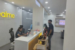 Realme service center image