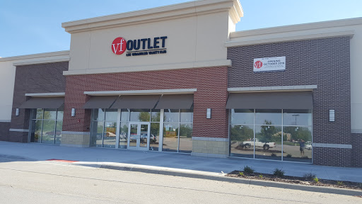 Shoe Carnival, 3271 Marketplace Dr, Council Bluffs, IA 51501, USA, 