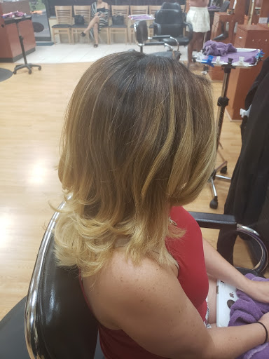 Hair Salon «Simply Hair», reviews and photos, 3749 Ulmerton Rd, Clearwater, FL 33762, USA