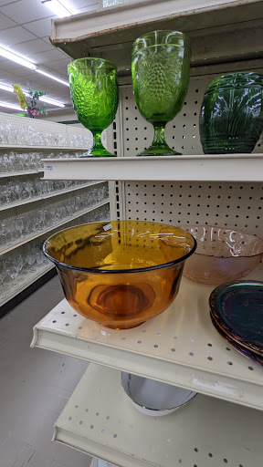 Thrift Store «Saint Francis Thrift Store», reviews and photos, 2824 Wilmington Pike, Dayton, OH 45419, USA