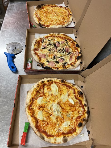 Pizza à emporter à Bonifacio