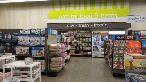 Pet Supply Store «Petco Animal Supplies», reviews and photos, 178 Township Blvd, Camillus, NY 13031, USA