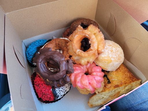 Donut Shop «Castro Valley Donuts», reviews and photos, 22150 Redwood Rd, Castro Valley, CA 94546, USA