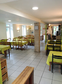 Atmosphère du Restaurant français L'Auberge'in | Restaurant traditionnel & traiteur pour événements près de Dax à Saint-Pandelon - n°4