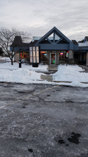 Fast Food Restaurant «Bellalukes», reviews and photos, 193 S Rand Rd, Lake Zurich, IL 60047, USA