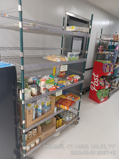 Grocery Store «Giant Food», reviews and photos, 3480 S Jefferson St, Falls Church, VA 22041, USA