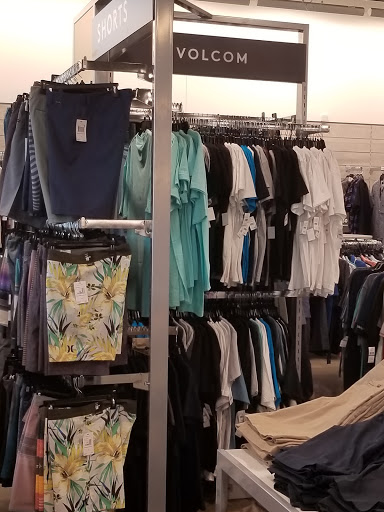 Department Store «Nordstrom Rack Lakewood Center», reviews and photos, 4651 Silva St, Lakewood, CA 90712, USA