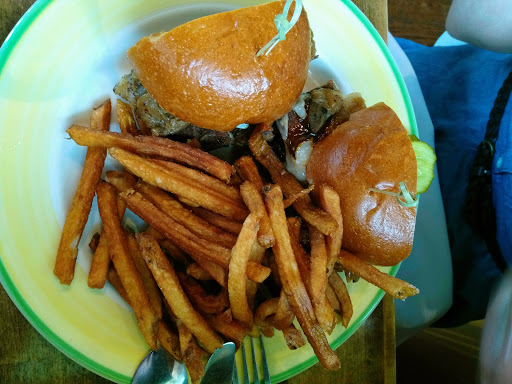 Caterer «La Cuisine Cafe Market & Catering», reviews and photos, 750 E Main St, Branford, CT 06405, USA