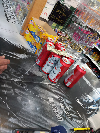 Liquor Store «Raceway Liquors», reviews and photos, 899 N Dupont Hwy, Dover, DE 19901, USA