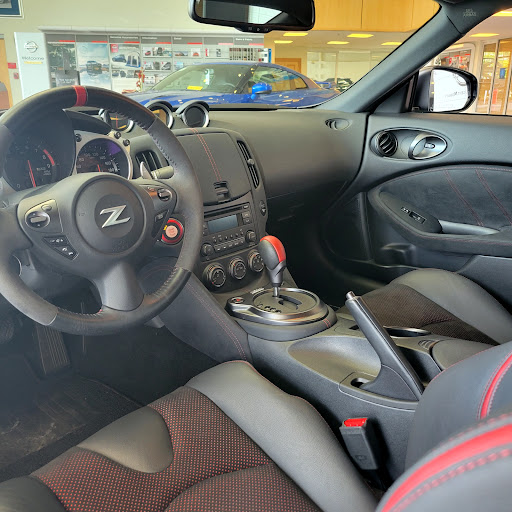 Car Dealer «Collins Nissan», reviews and photos, 4142 Bardstown Rd, Louisville, KY 40218, USA