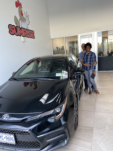 Toyota Dealer «Sunrise Toyota», reviews and photos, 3984 Sunrise Hwy, Oakdale, NY 11769, USA