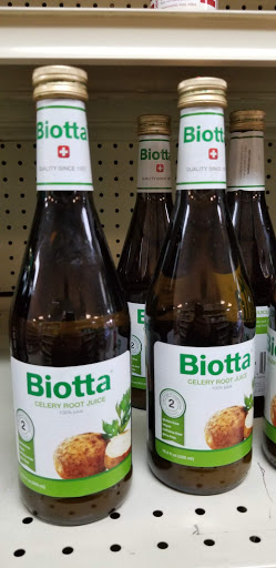 Grocery Store «Champion Grocery», reviews and photos, 1175 NW Gilman Blvd, Issaquah, WA 98027, USA