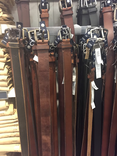 Clothing Store «AEO & Aerie Store», reviews and photos, 625 Black Lake Blvd SW #138, Olympia, WA 98502, USA