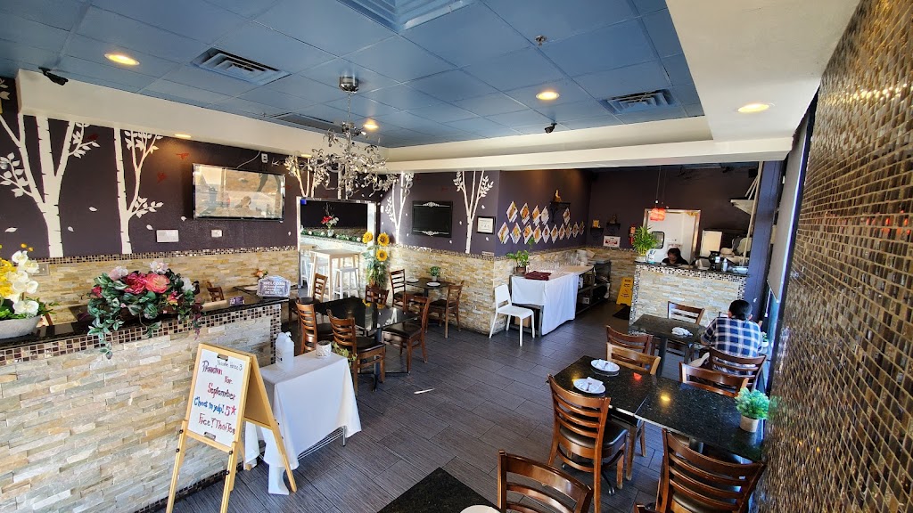 Thai Style Noodle House 3 89134