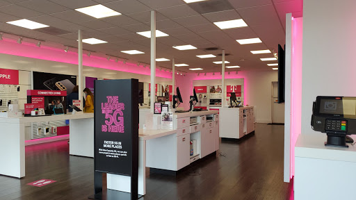 Cell Phone Store «T-Mobile», reviews and photos, 1918 Main St, Sumner, WA 98390, USA