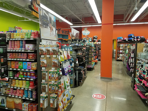 Pet Supply Store «Petco Animal Supplies», reviews and photos, 1425 W Palatine Rd, Hoffman Estates, IL 60192, USA