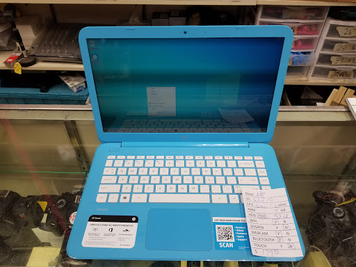 Pawn Shop «Chicago Pawners & Jewelers», reviews and photos, 2405 W Madison St, Chicago, IL 60612, USA