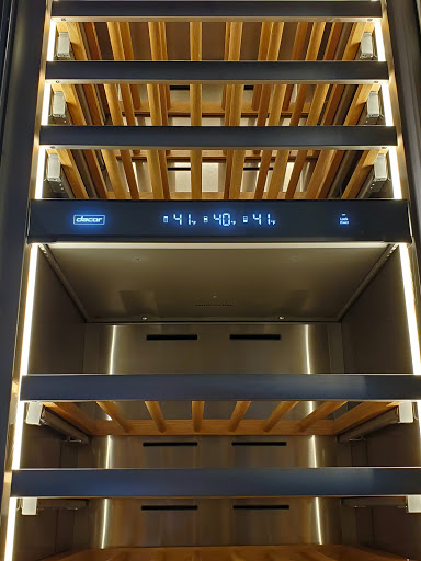 Fireplace Store «Woodland Hills Fireplace Barbecue & Kitchen Appliances», reviews and photos, 21140 Ventura Blvd, Woodland Hills, CA 91364, USA