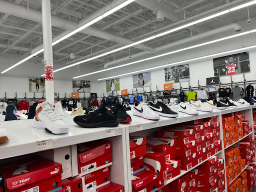 Shoe Store «WSS», reviews and photos, 11911 Valley Blvd, El Monte, CA 91732, USA