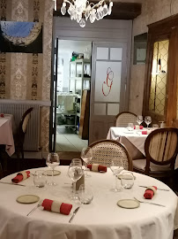 Atmosphère du Restaurant français Le Mange-Grenouille à Saint-Aignan - n°4