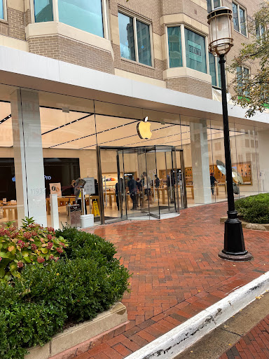 Computer Store «Apple Reston», reviews and photos, 11949 Market St, Reston, VA 20190, USA