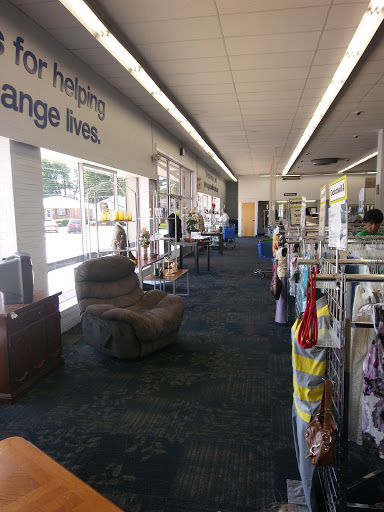 Thrift Store «Goodwill Colonial Heights Retail Store», reviews and photos