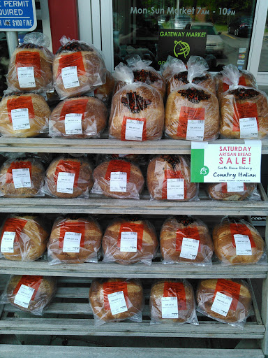 Grocery Store «Gateway Market», reviews and photos, 2002 Woodland Ave, Des Moines, IA 50312, USA