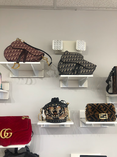 Jeweler «Mills Jewelers Camarillo», reviews and photos, 2171 Ventura Blvd, Camarillo, CA 93010, USA