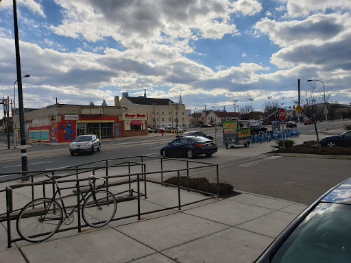 Laundromat «The Laundry Café», reviews and photos, 901 W Girard Ave, Philadelphia, PA 19123, USA