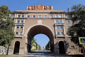 Porubský arc image