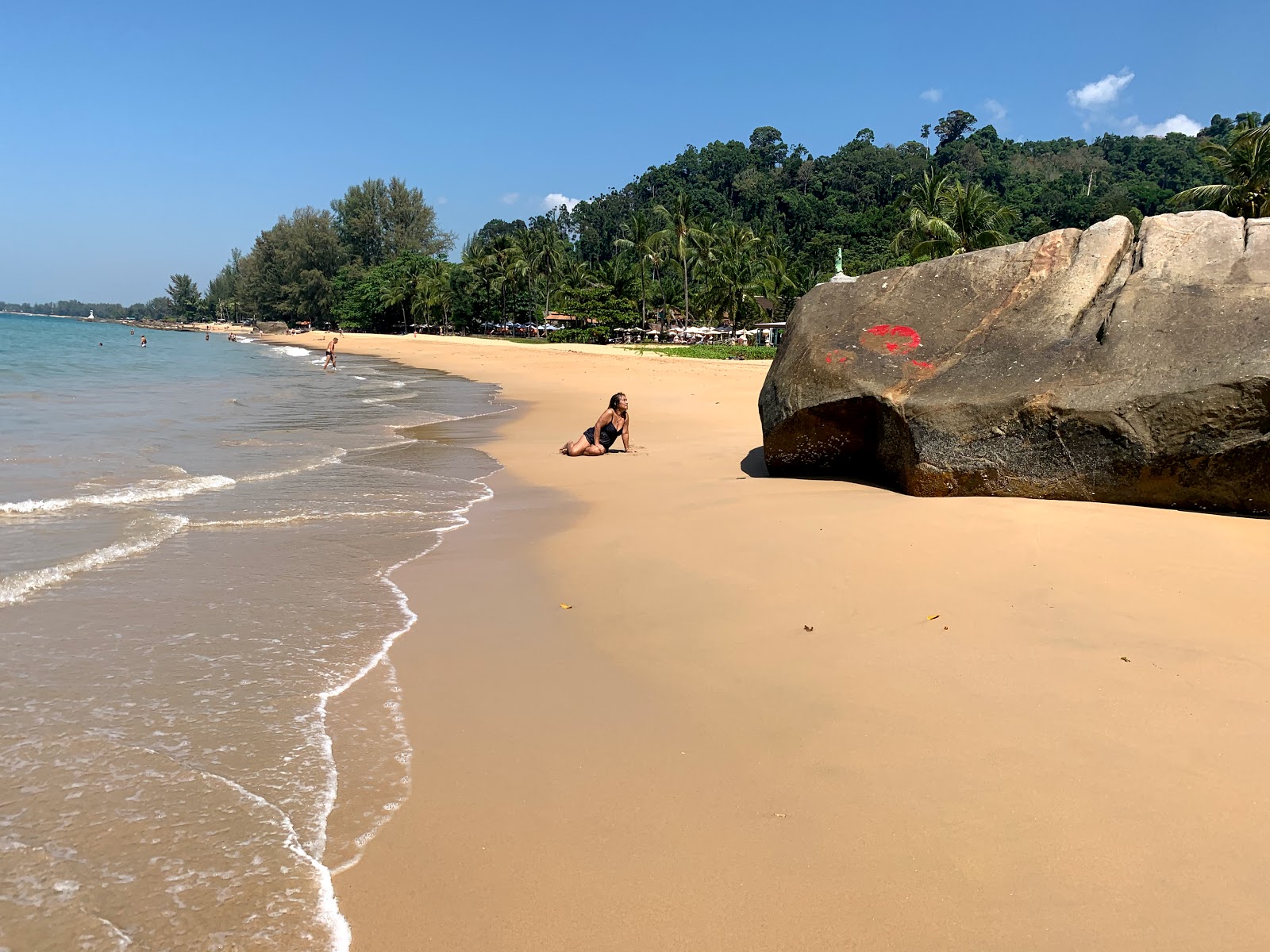 Foto di Khaolak Beach con spiaggia spaziosa