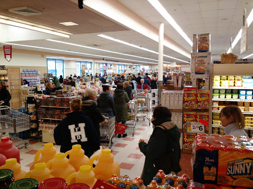 Grocery Store «Market Basket», reviews and photos, 139 Endicott St, Danvers, MA 01923, USA