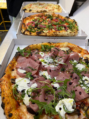Pizza La La à Bron