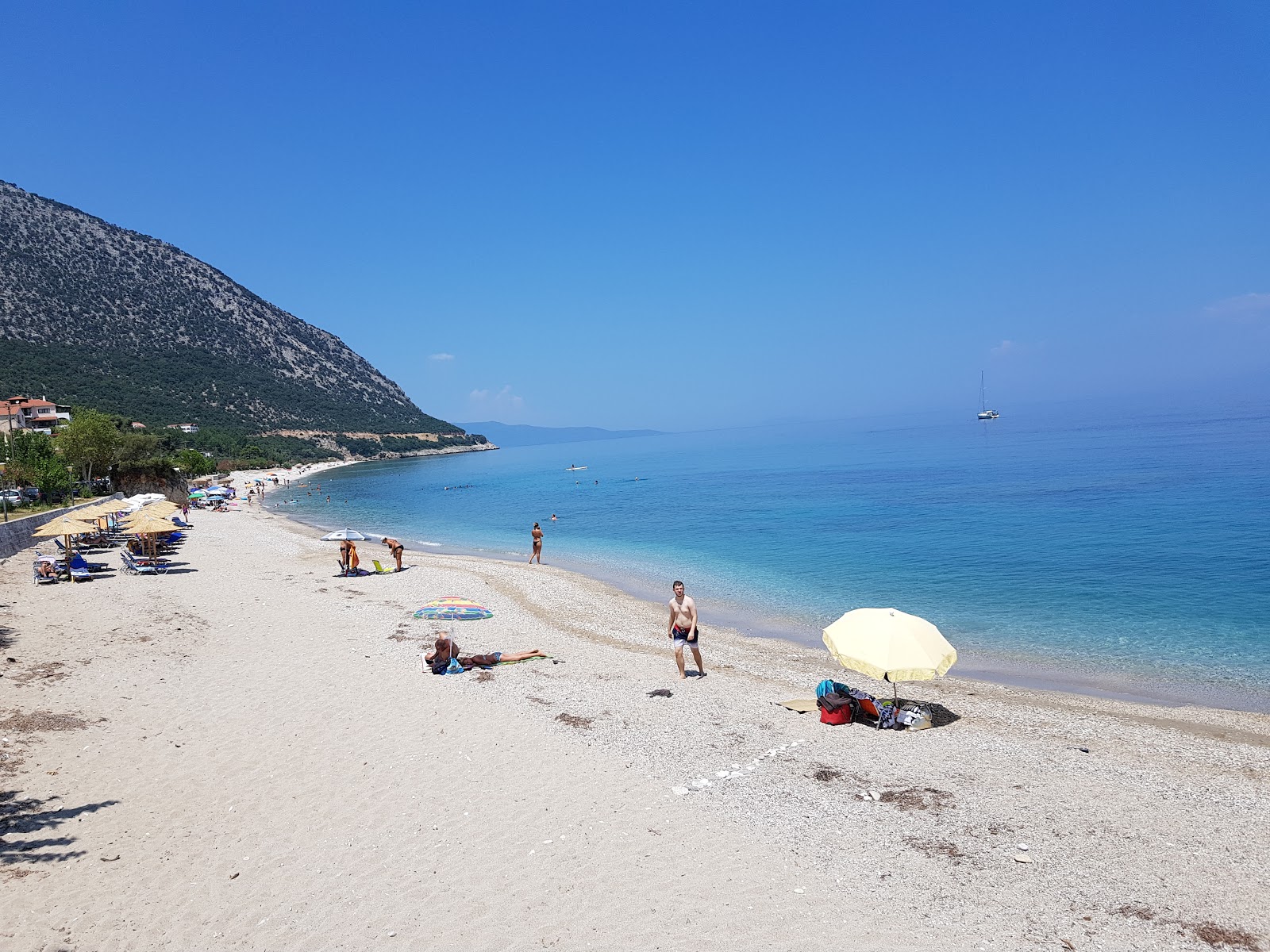 Paralia Poros'in fotoğrafı biraz temiz temizlik seviyesi ile