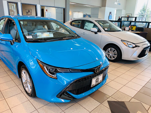 Toyota Dealer «Oakbrook Toyota», reviews and photos, 550 E Ogden Ave, Westmont, IL 60559, USA