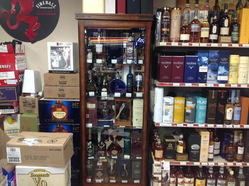 Liquor Store «Liquor Warehouse», reviews and photos, 10332 US-441, Leesburg, FL 34788, USA