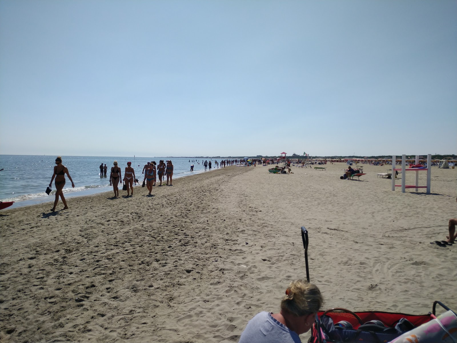 Foto av Spiaggia di Comacchio med lång rak strand
