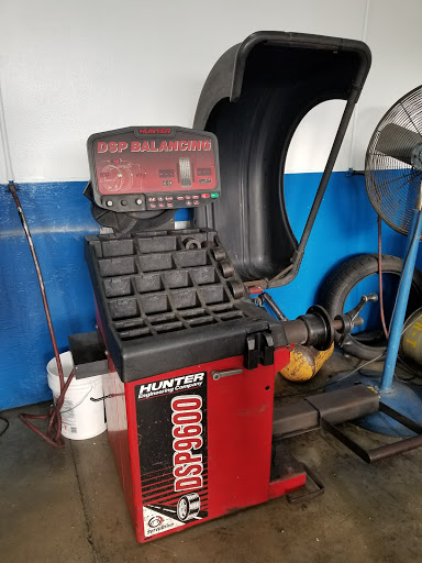 Tire Shop «American Auto Tires and Service», reviews and photos, 1523 S Dixie Fwy, New Smyrna Beach, FL 32168, USA