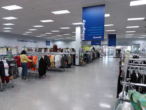 Thrift Store «Goodwill Saville Retail Store», reviews and photos