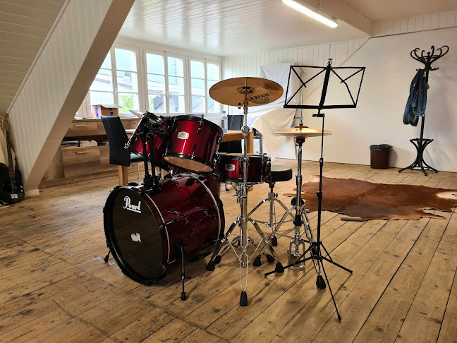 Rezensionen über schlagzeugunterricht-glarnerland, SMS- Sevis Mürige Schlagzeugschule in Glarus Nord - Schule